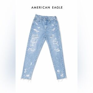 American Eagle Mom Jeans Size 0 Distressed Light Wash High Rise Raw Hem